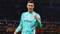 Berke Özer Fransa'da zirvede! Yılın kalecisi seçildi