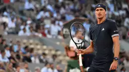 Zverev ve Djokovic, Fransa Açık'ta üçüncü tura çıktı