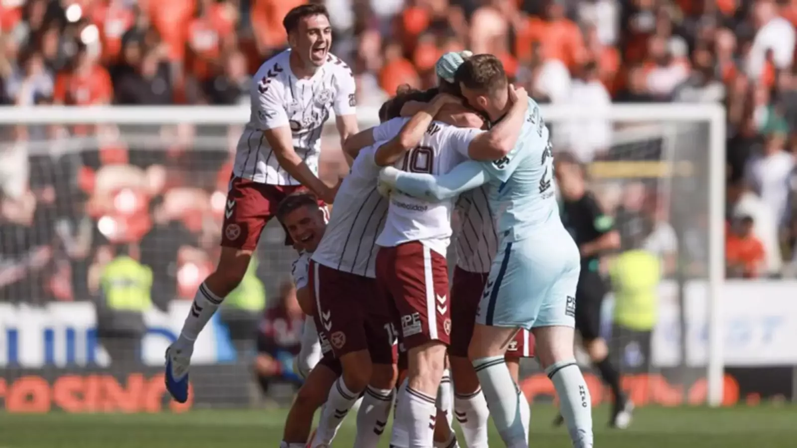 Hearts’tan tarihi adım! Rangers’ı devirdi liderliği korudu