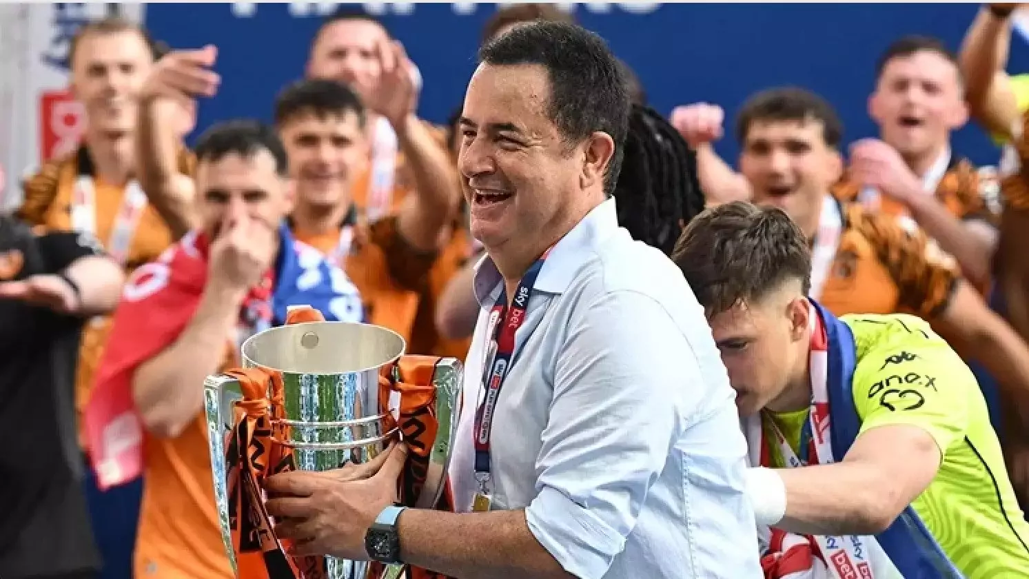 Acun Ilıcalı’dan Premier Lig'e çıkan Hull City'e transfer açıklaması