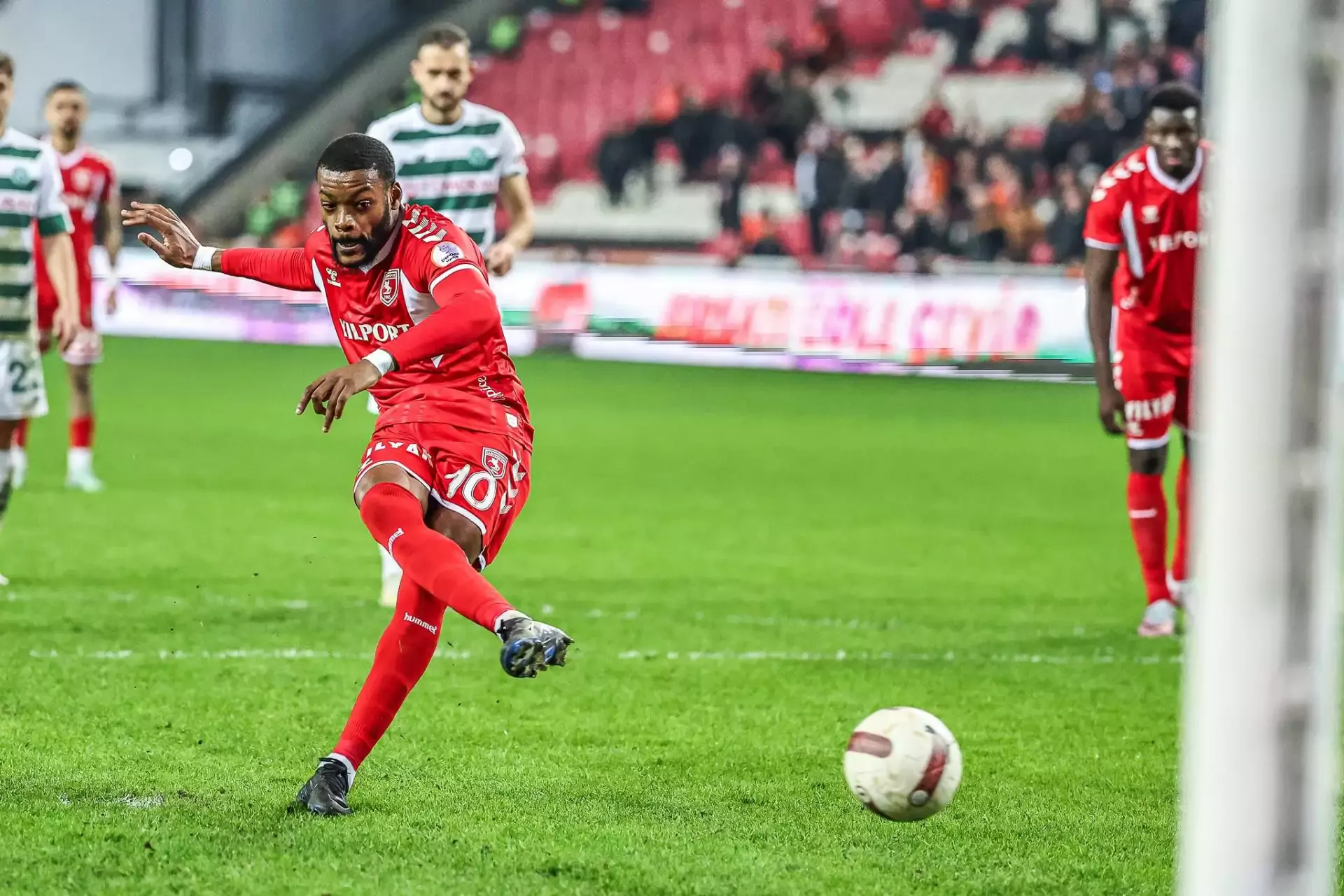 Ntcham&nbsp;