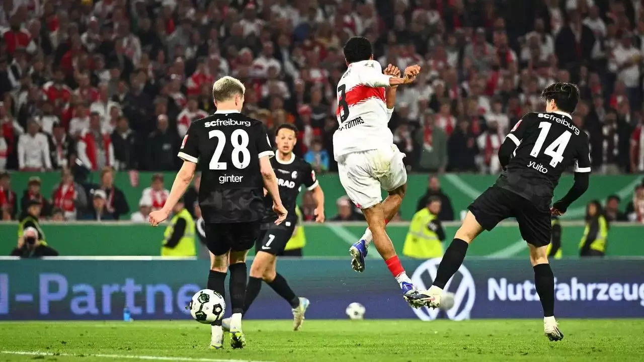 Futbolda bilim kurgu gerçek oldu! Akıllı top finalde kullanılacak