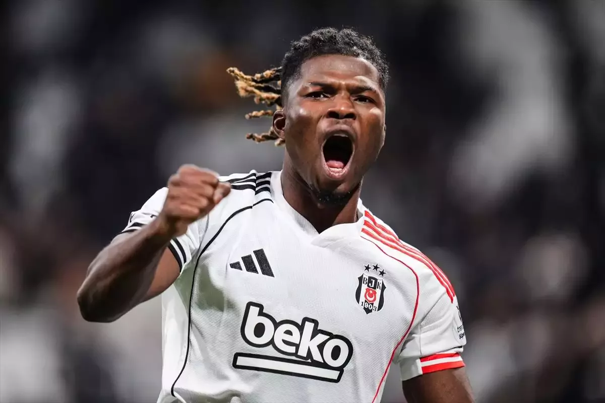 Beşiktaş'ta El Bilal Toure, yönetimi kararsız bıraktı