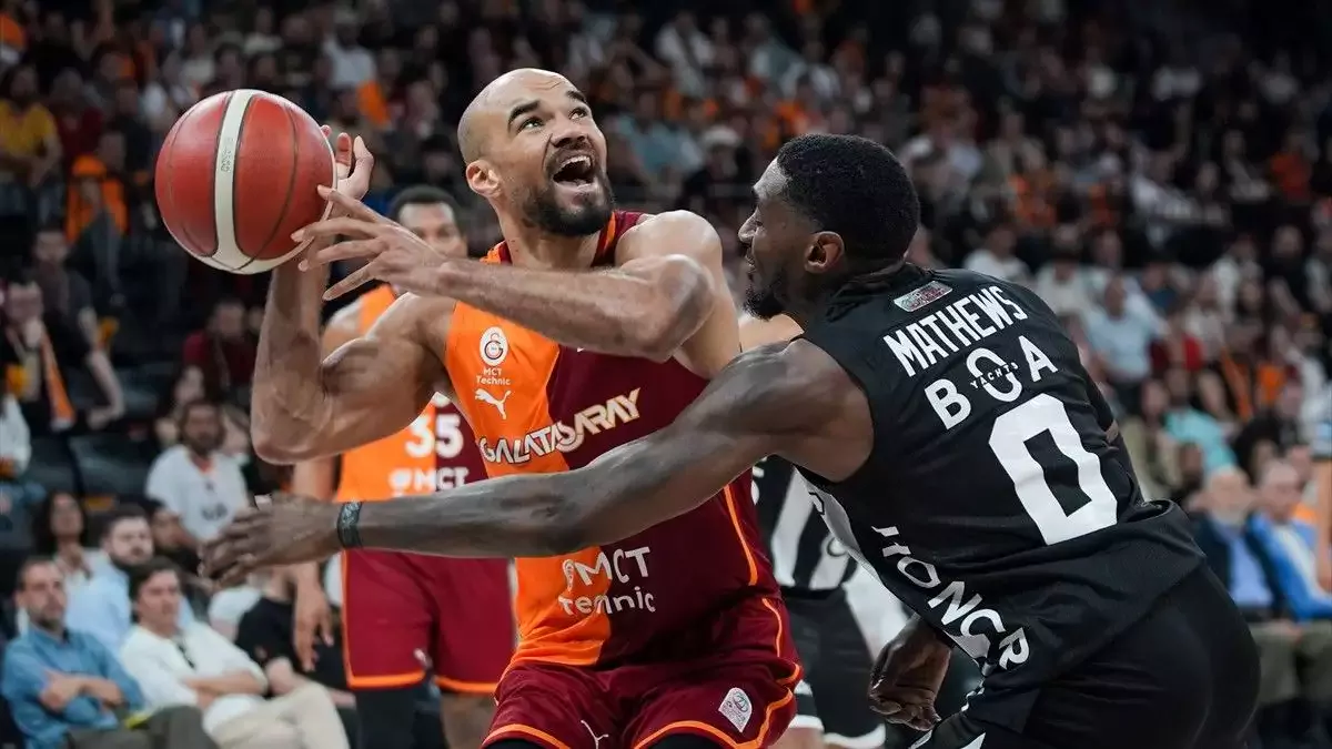 Derbiyi Galatasaray kazandı! Seride durum 1-1