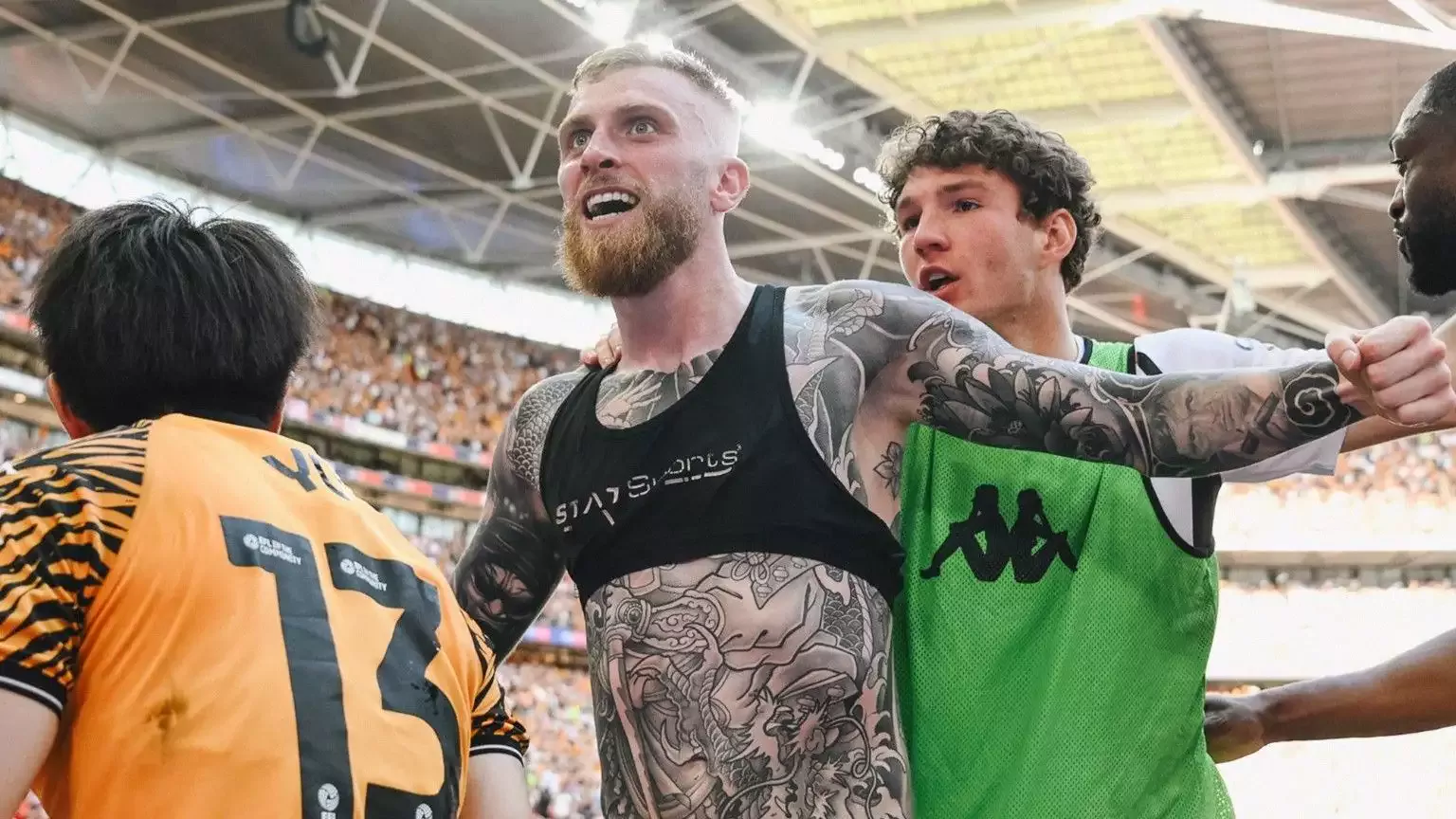 Hull City tarih yazdı: Transfer yasağına rağmen Premier Lig!