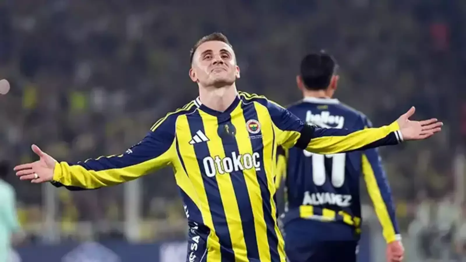 Kerem Aktürkoğlu Fenerbahçe'de kariyer rekorunu kırdı