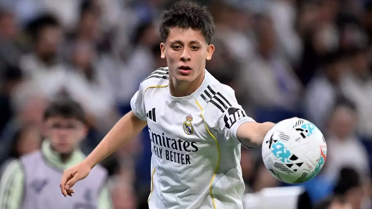 Real Madrid'in parlayan yıldızı Arda Güler! En iyisi seçildi