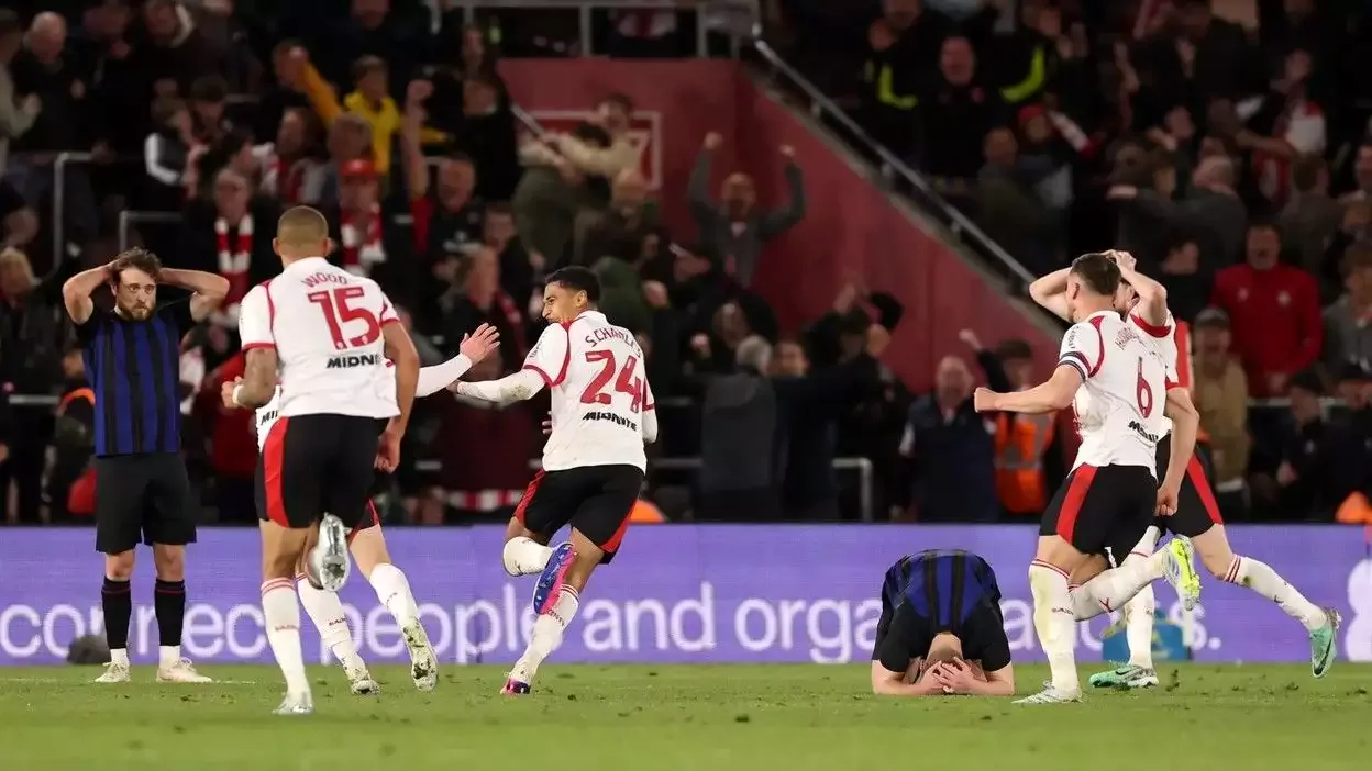 Southampton uzatmada attı, finalde Hull City'nin rakibi oldu!
