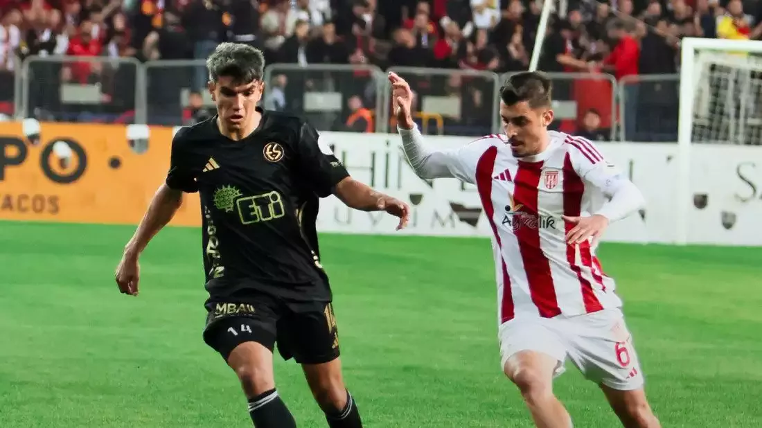 Eskişehirspor - Ayvalıkgücü Belediyespor maçı