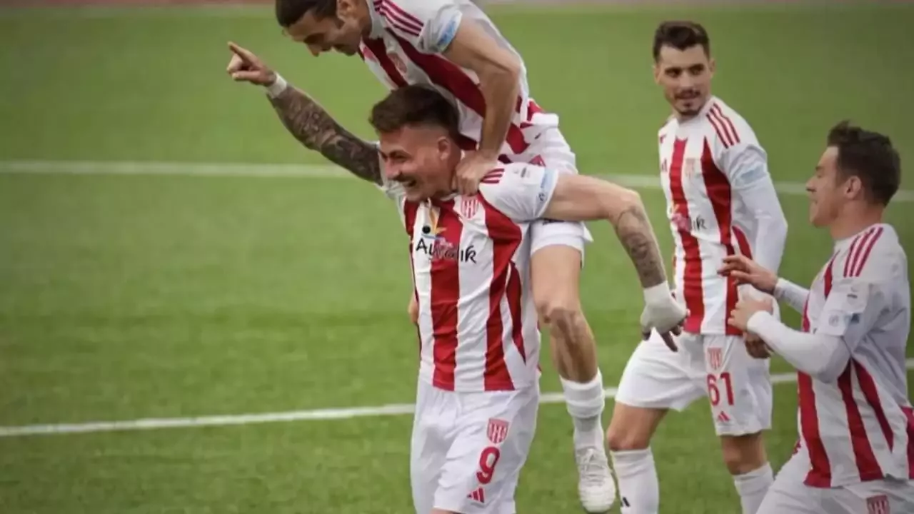 Ayvalıkgücü Belediyespor