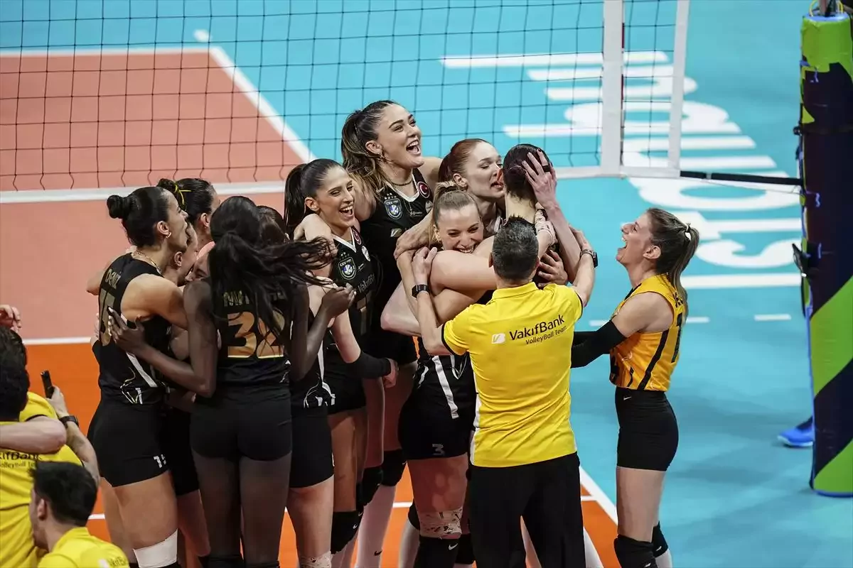 Eczacıbaşı Dynavit - VakıfBank