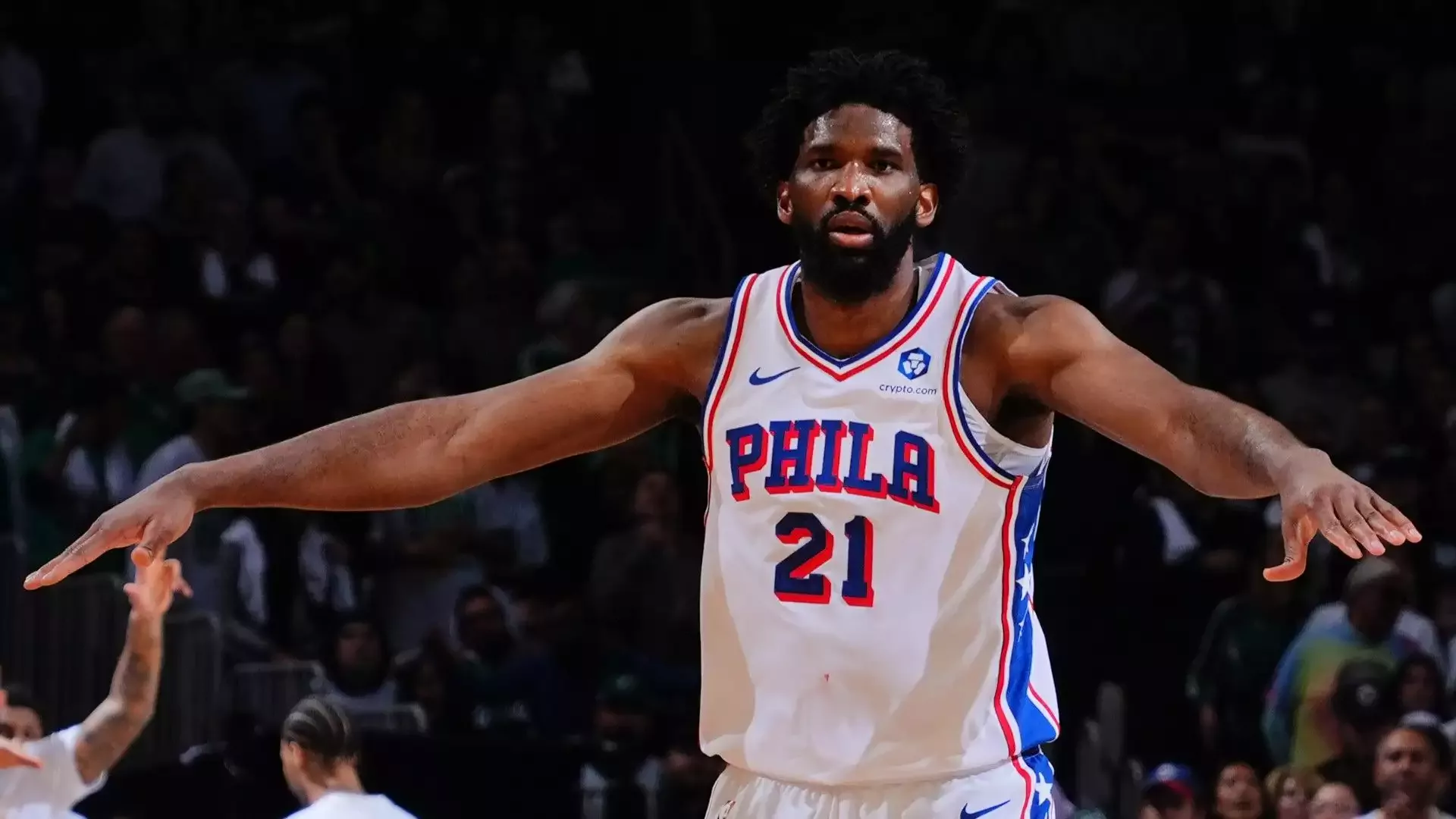 Embiid'den Sixers taraftarına flaş gönderme! "Paraya ihtiyacınız varsa, ben hallederim"