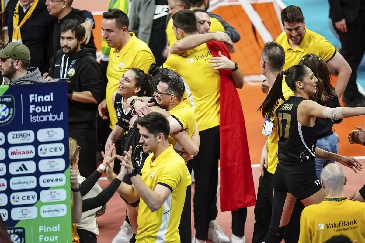 Eczacıbaşı Dynavit - VakıfBank
