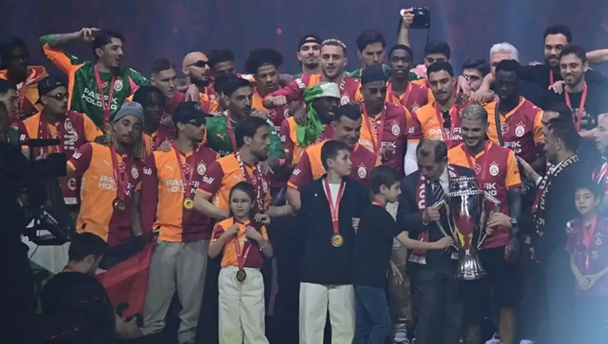 Galatasaray’ın en medyatik 11’i belli oldu! 3 milyon fark attı
