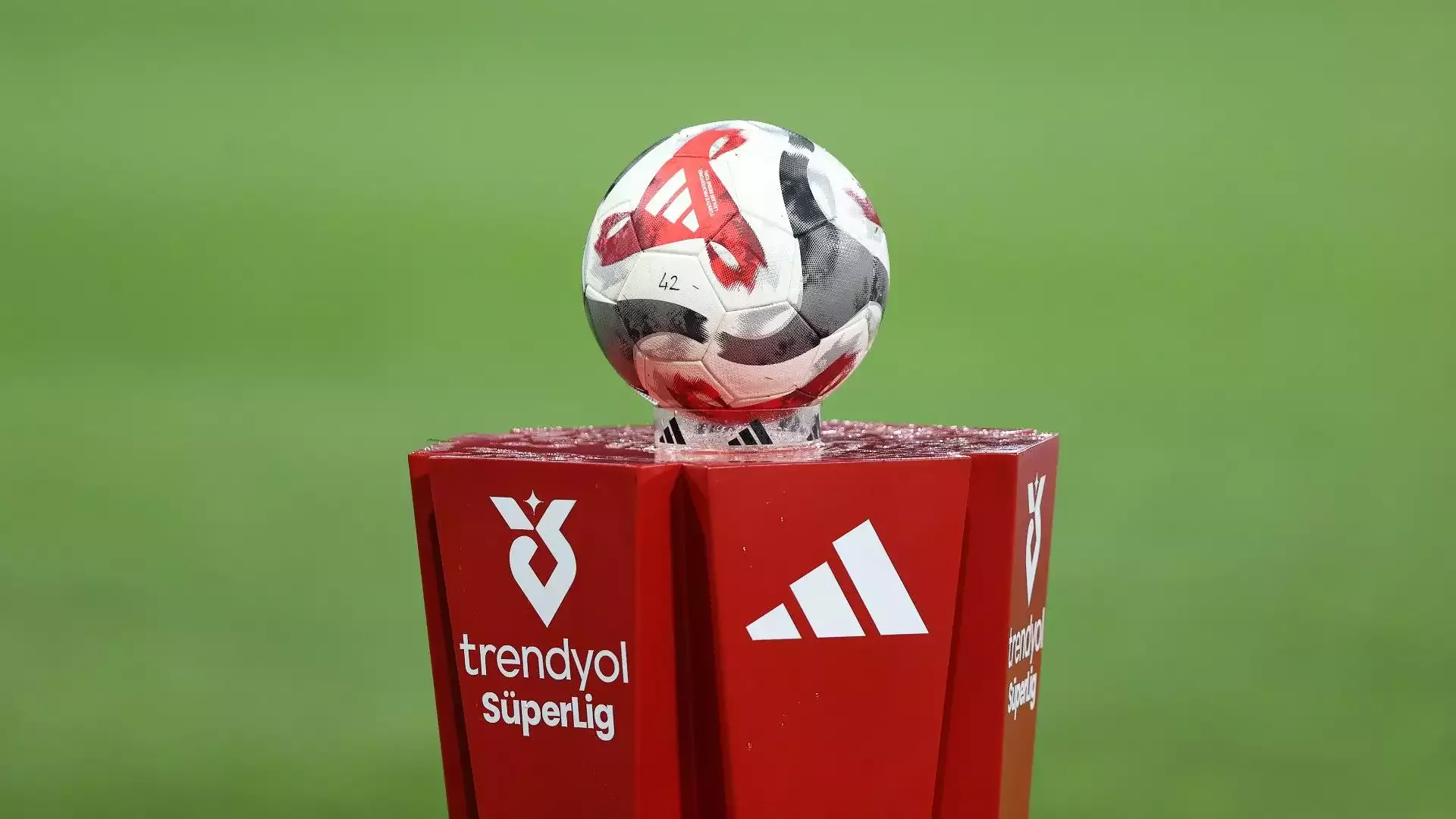 TFF, Süper Lig'de 34. haftanın programını açıkladı