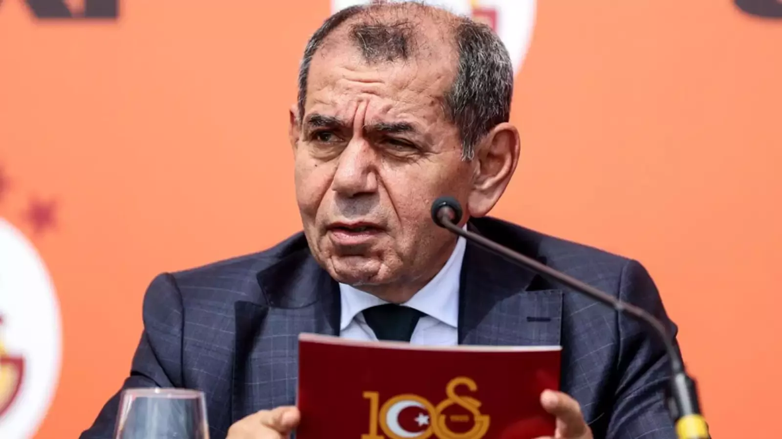 Dursun Özbek, seçim hediyesi olarak dünya yıldızını getirecek