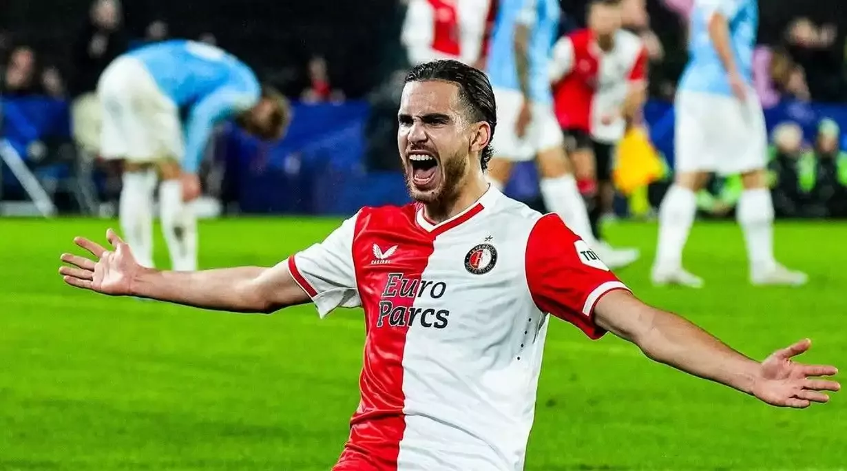 Trabzonspor'un transferde Cezayirli futbolcu Ramiz Zerrouki ile ilgilendiği iddia edildi