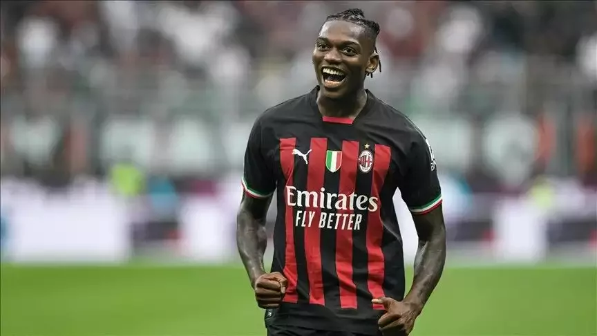 Rafael Leao’dan Fenerbahçe taraftarını heyecanlandıran hareket!