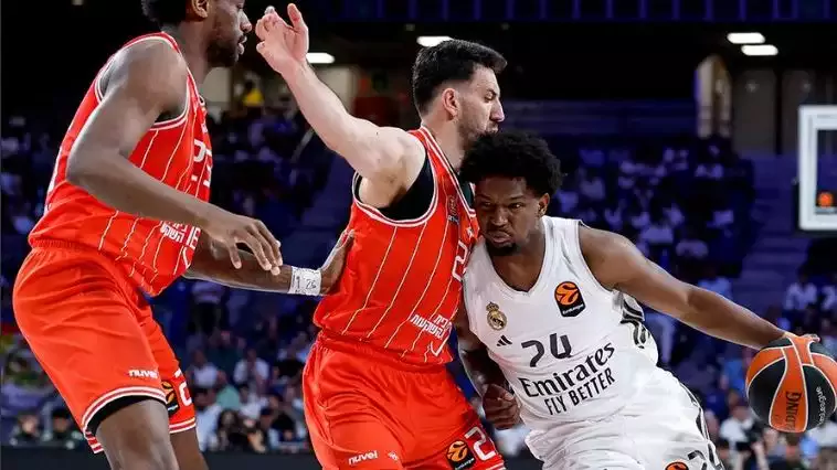 Real Madrid play-off'ta Hapoel Tel Aviv'i 102-75 mağlup etti!
