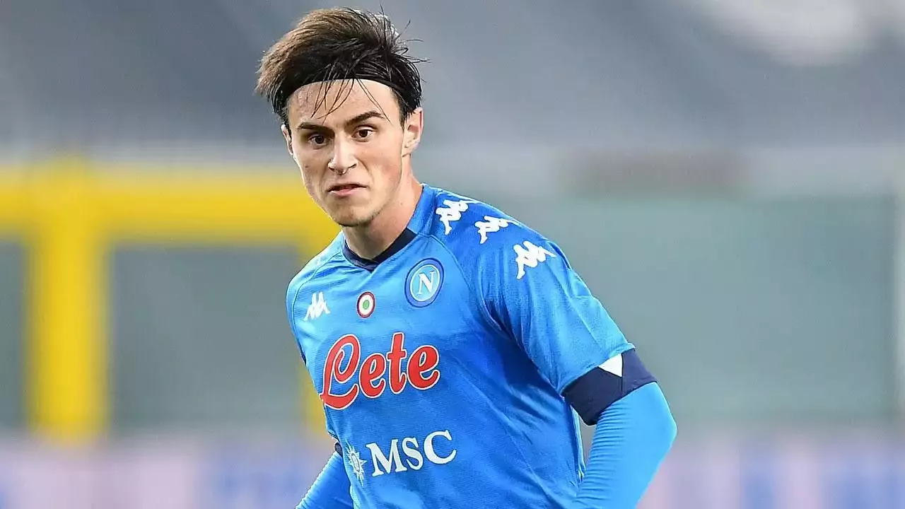 Napoli’de yol ayrımı! Eljif Elmas transferinde sıcak gelişme!