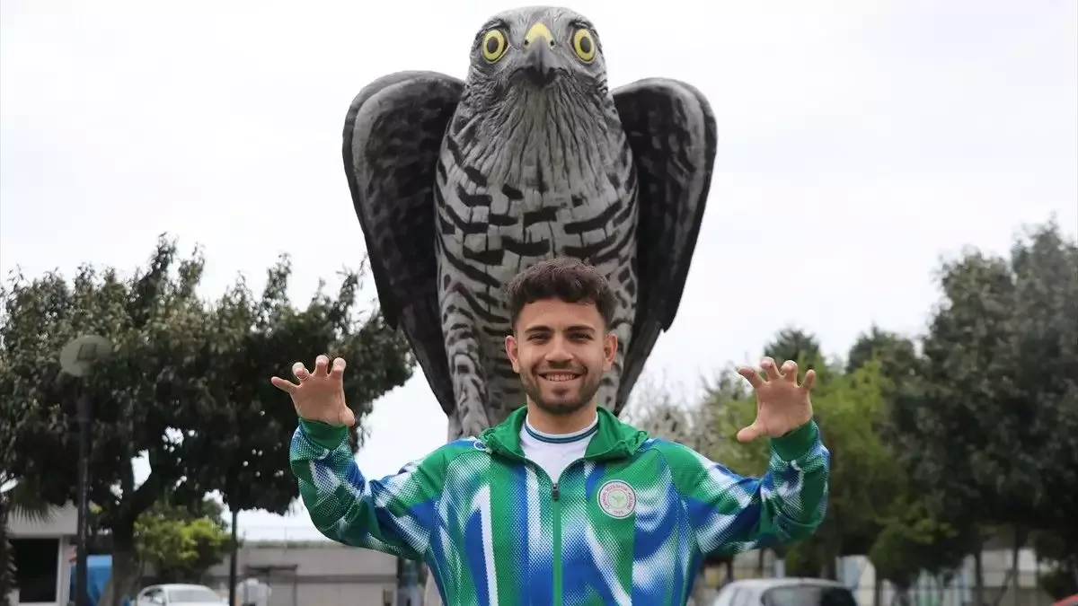 Çaykur Rizespor'un adı Trabzonspor ve Galatasaray anılan sağ beki Mithat Pala'dan transfer açıklaması
