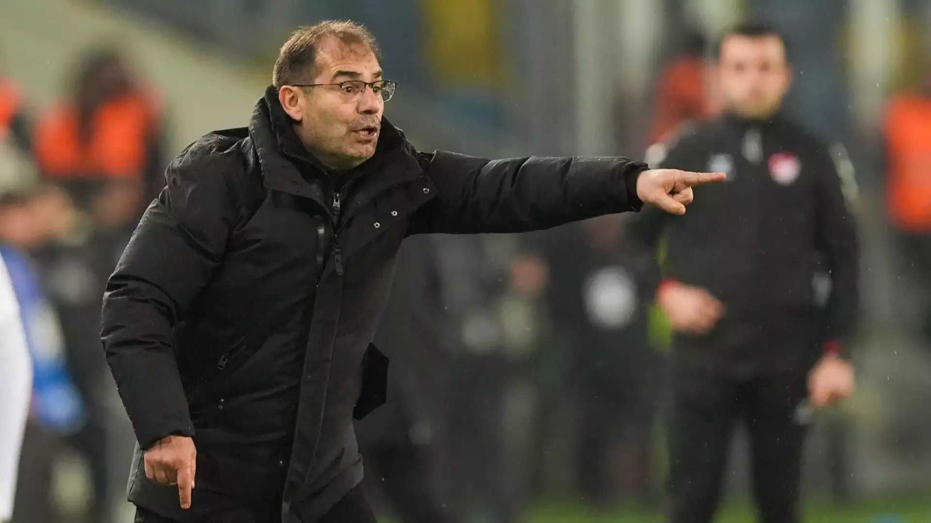 Metin Diyadin: "3 oyuncumuz iğneyle oynuyor"