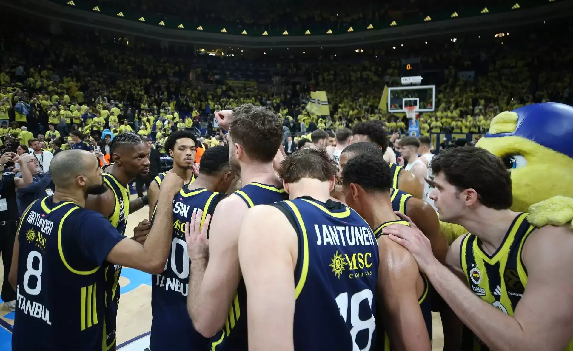 Fenerbahçe, 8. kez Final Four için parkede