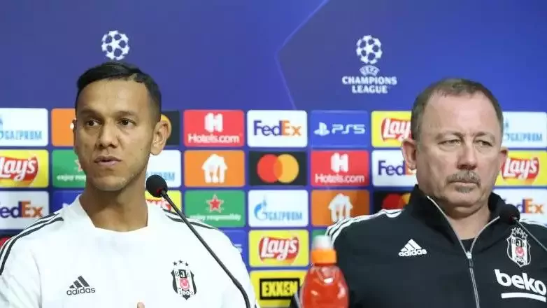 Beşiktaş taraftarına seslenen Josef de Souza, Sergen Yalçın'a destek verdi
