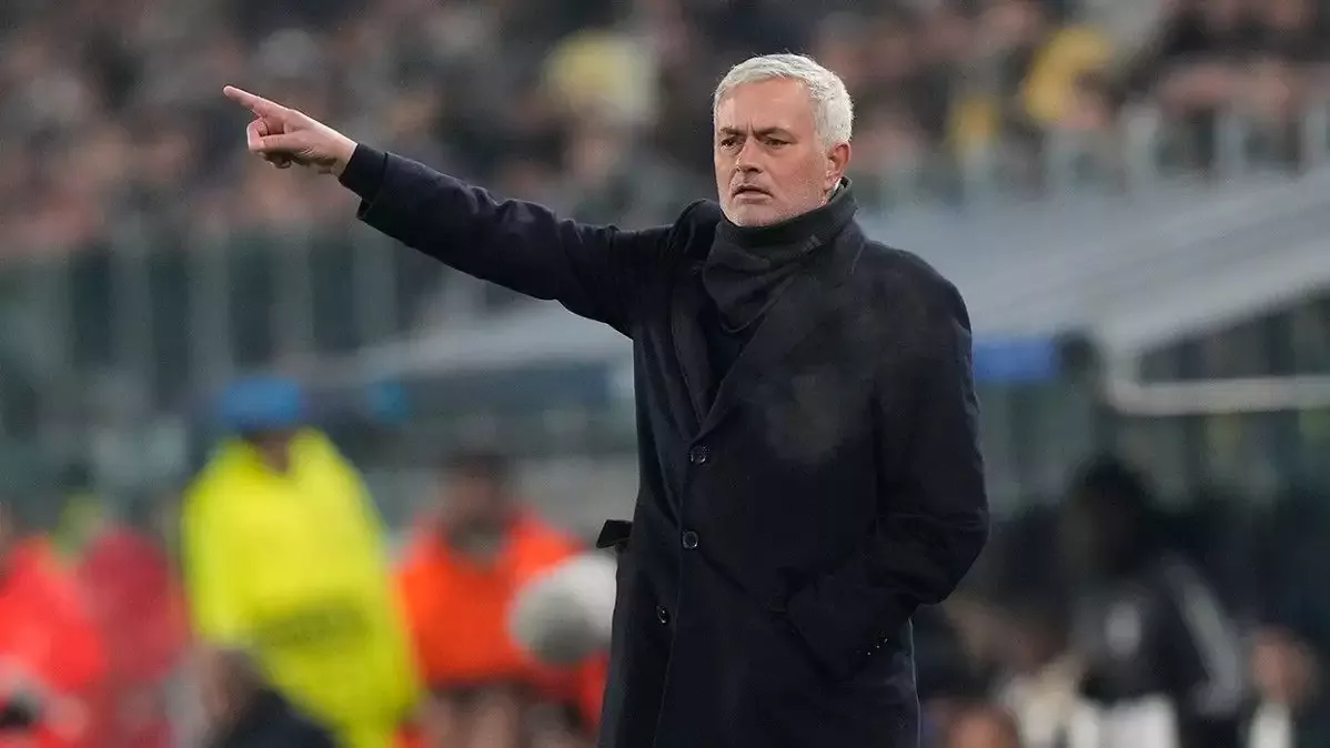 Real Madrid'de Jose Mourinho çıkmaza girdi: 15 milyon Euro mal olabilir!