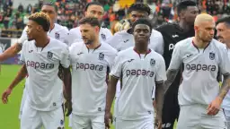 Trabzonspor'un yıldızından olay paylaşım! Türkler ırkçı dedi, sildi!