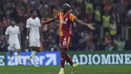 Victor Osimhen cezalı duruma düştü