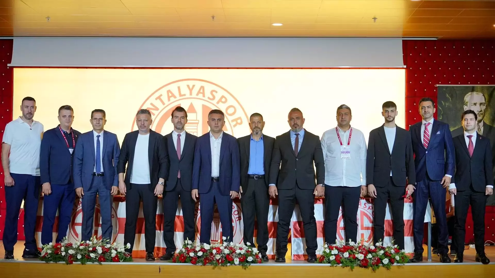 Antalyaspor yönetiminde görev dağılımı yapıldı