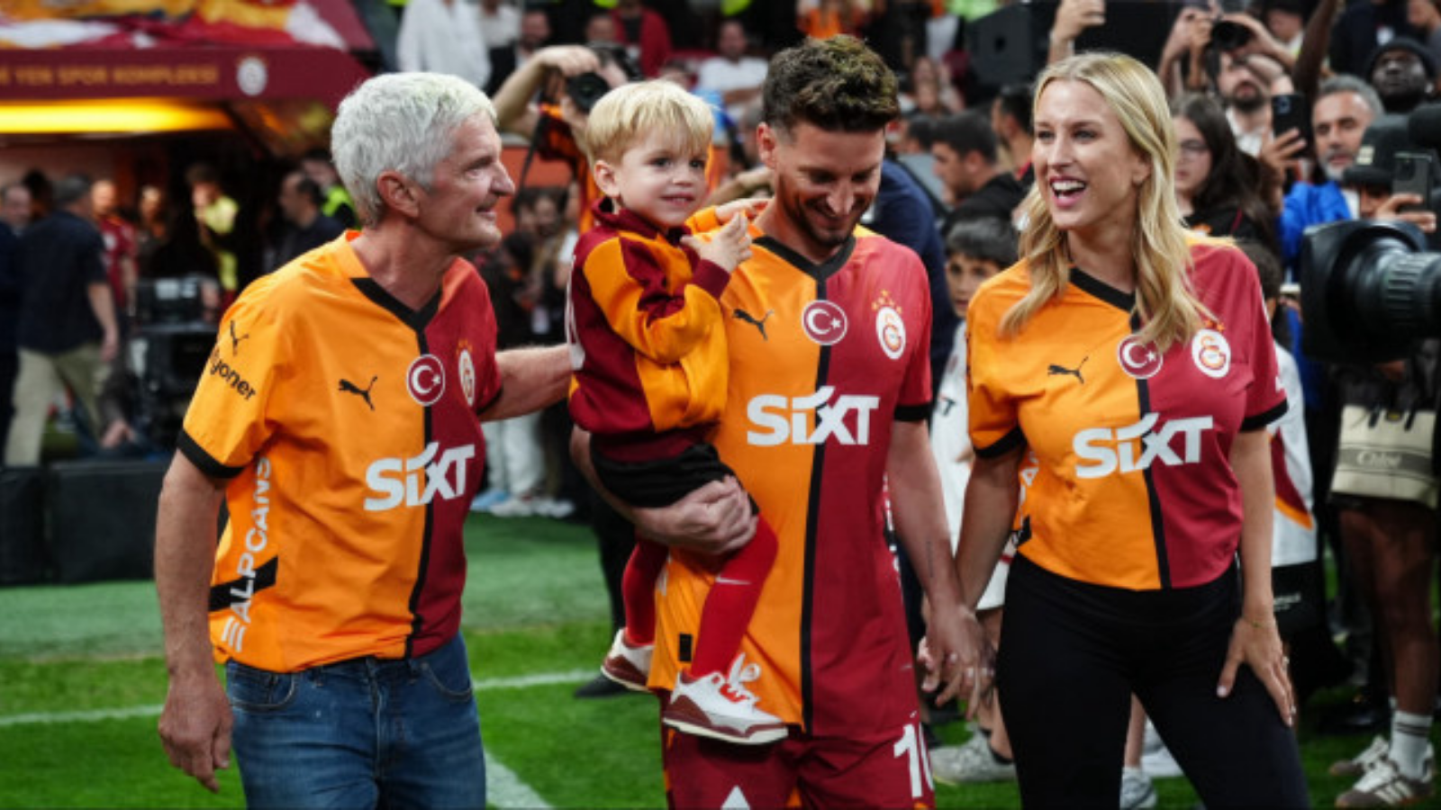 Galatasaray'dan Mertens hamlesi! Yeni görevi belli oluyor