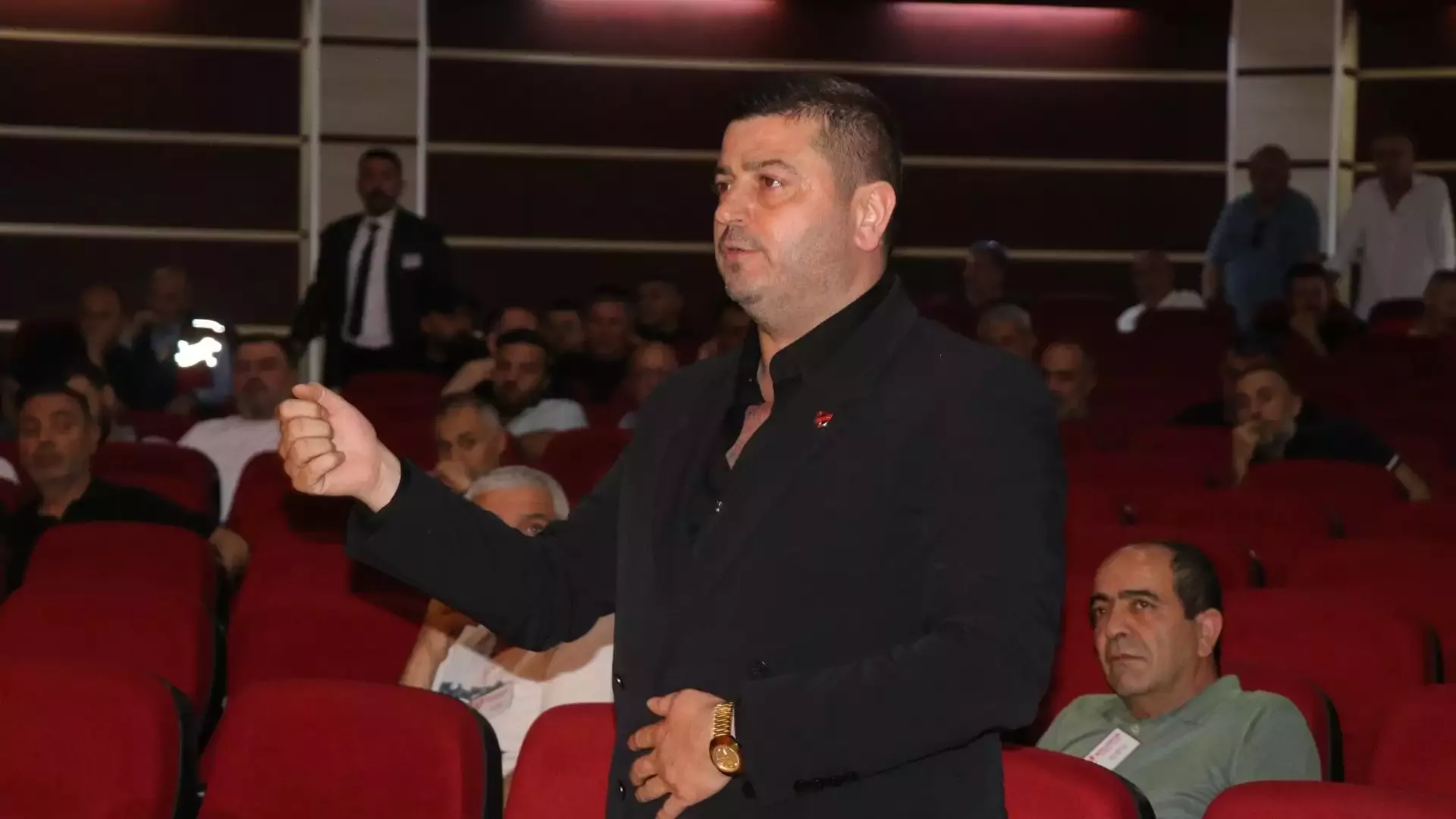 Boluspor'da Erdal Bayrak, yeniden başkan seçildi