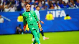 Muslera, Dünya Kupası'nda öyle bir gol yedi ki! Bielsa oyundan çıkardı