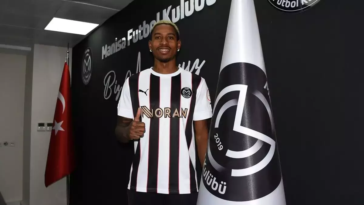 Manisa FK'dan Vargas için resmi teklif!