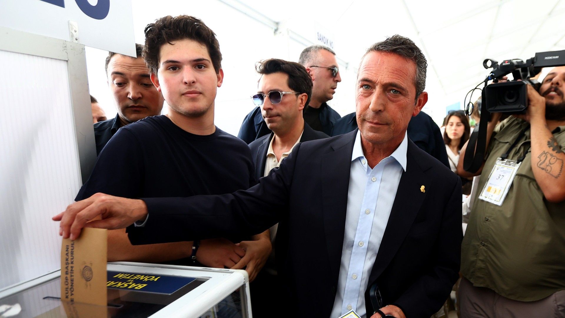 Ali Koç: "İçimizde kavga ederken atı alan Üsküdar'ı geçmiş v