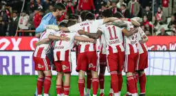 Süper Lig'e veda eden Antalyaspor'da ilk ayrılık!