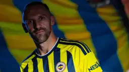 Vedat Muriqi imzayı attı, formayı giydi!