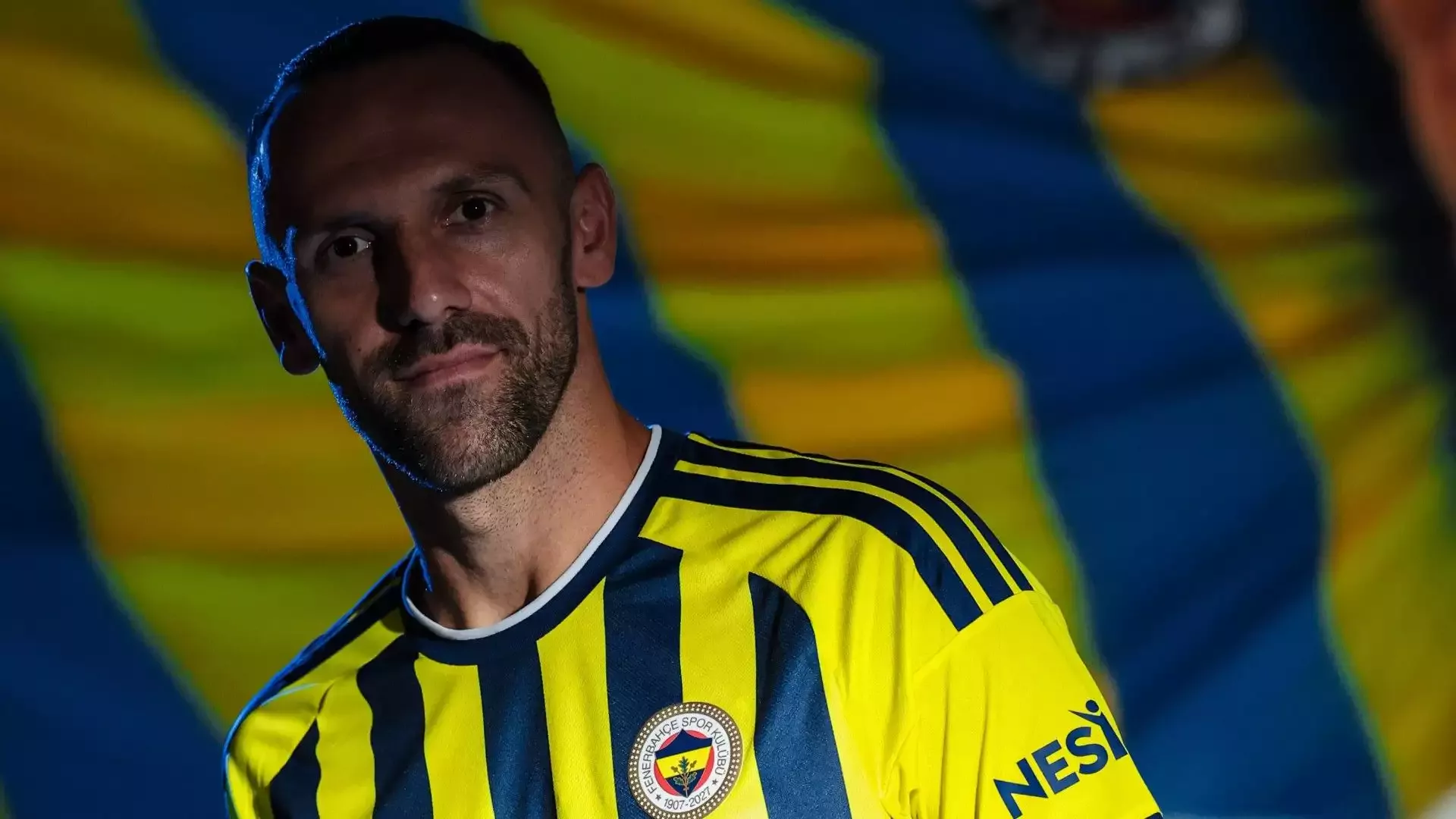 Vedat Muriqi imzayı attı, formayı giydi!