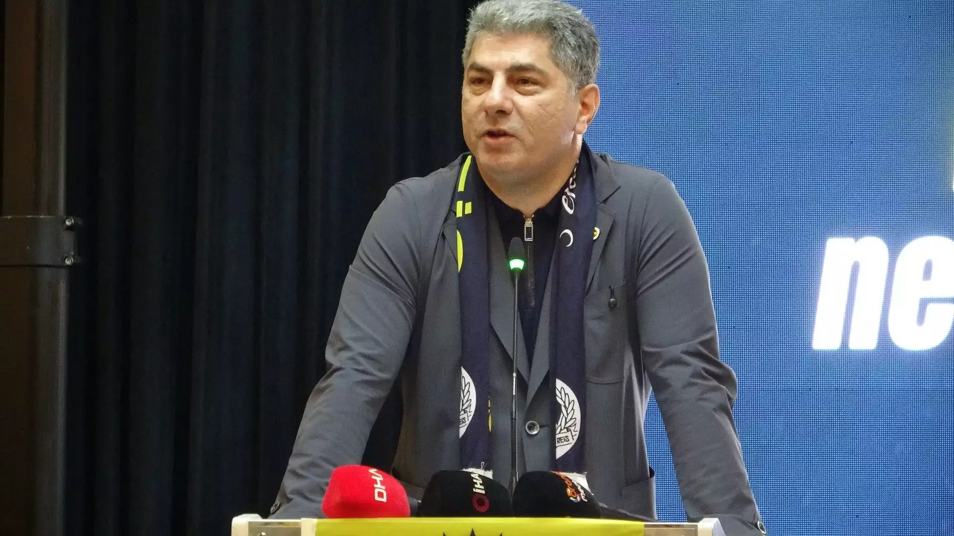 Fenerbahçe Başkan Adayı Hakan Safi, Beşiktaş ve Galatasaray'ın istediği milli futbolcularla anlaştı 