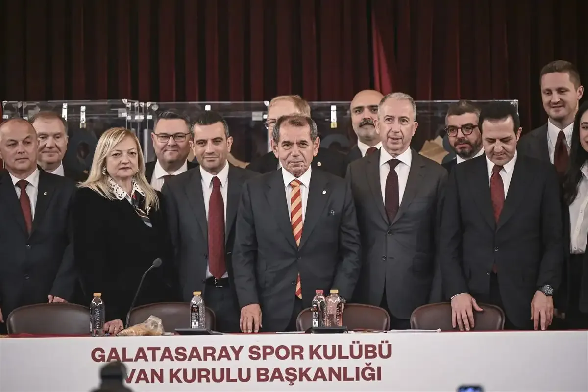 Dursun Özbek