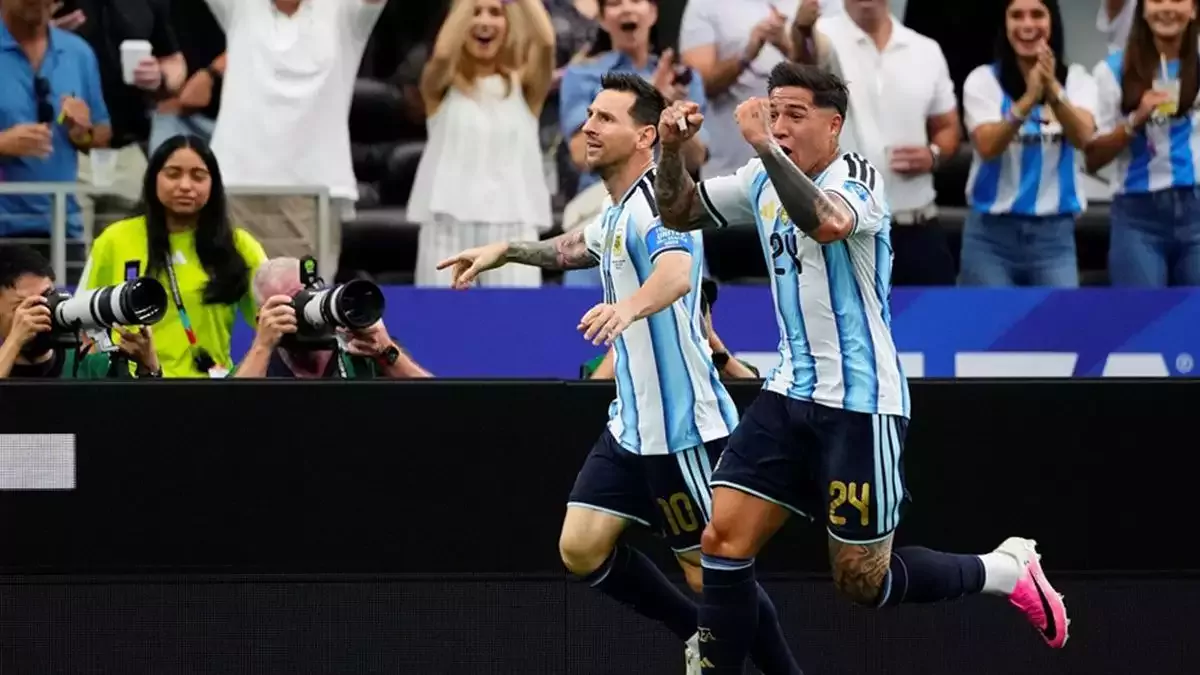 Arjantin, Avusturya'yı Messi'nin golleriyle 2-0 yenerek 2'de 2 yaptı
