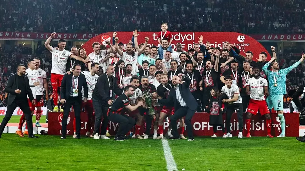 Süper Lig'in yeni ekibi Çorum FK'da ayrılık kararı! 