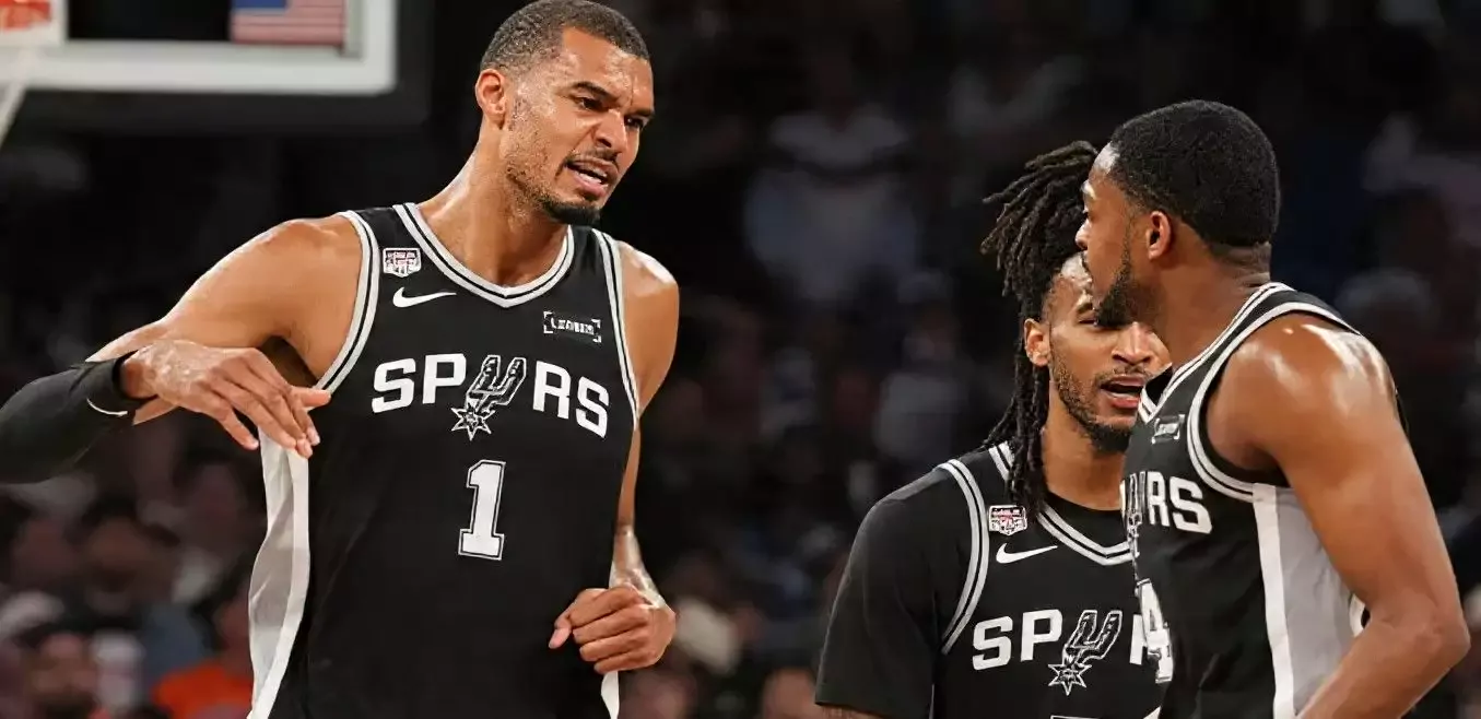 NBA final serisinde Spurs, Knicks deplasmanda devirdi, seriyi 2-1'e getirdi