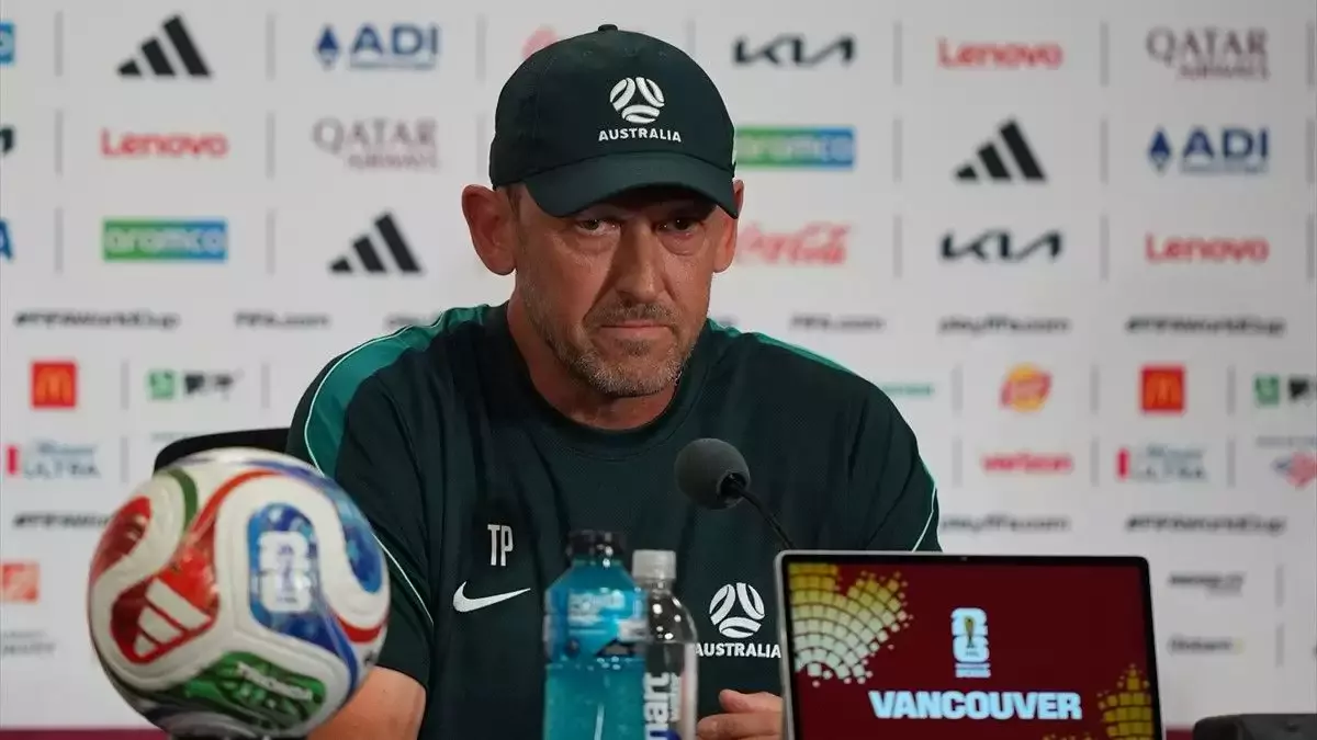 Avustralya Teknik Direktörü Tony Popovic'ten Hakan Çalhanoğlu'na cevap!