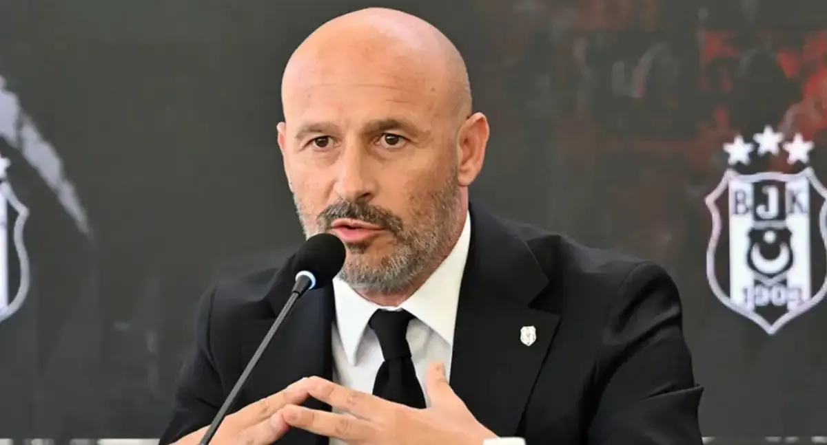 Beşiktaş Teknik Direktörü Vincenzo Italiano yıldız golcüyü aradı! "Bize gel"