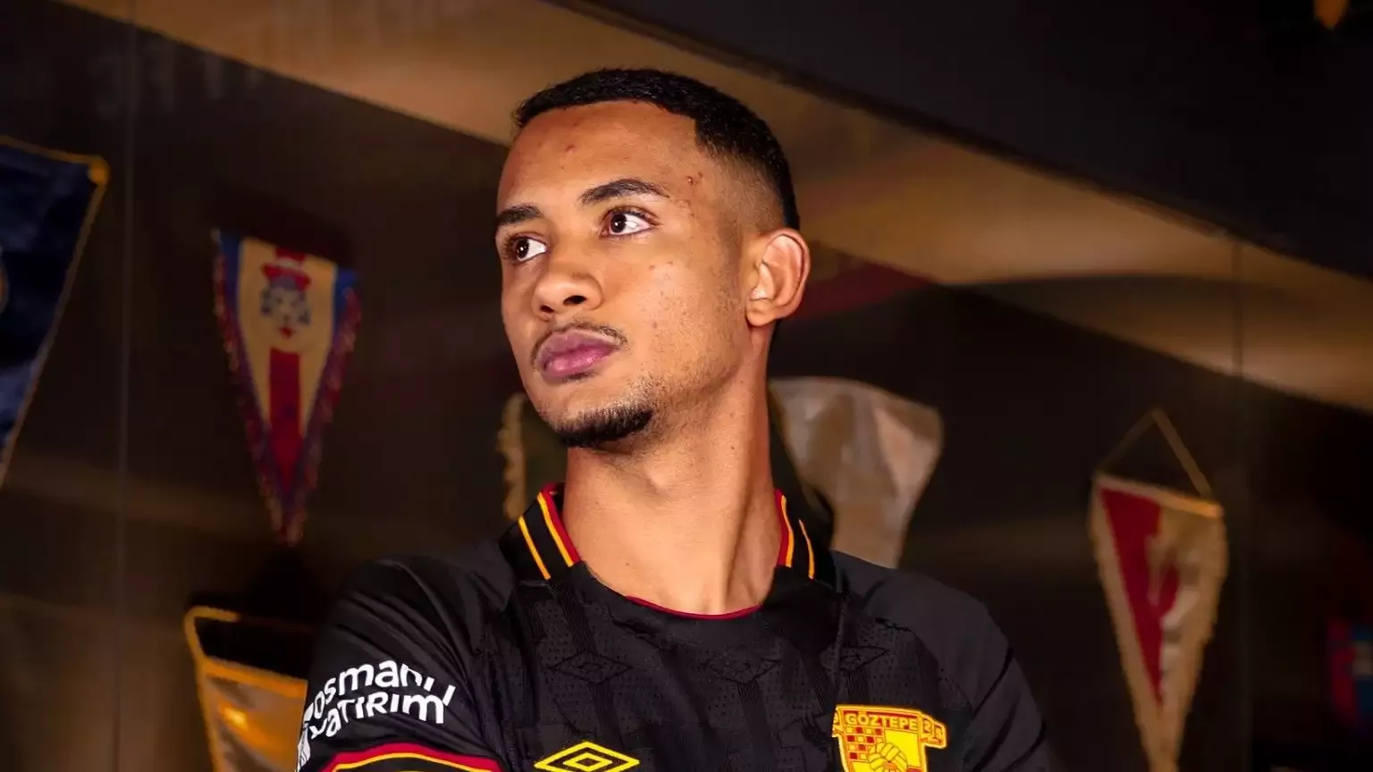 Göztepe, Andre Henrique transferini bitirdi