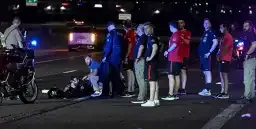 A Milli Futbol Takımı'na eşlik eden motosikletli polis kaza yaptı