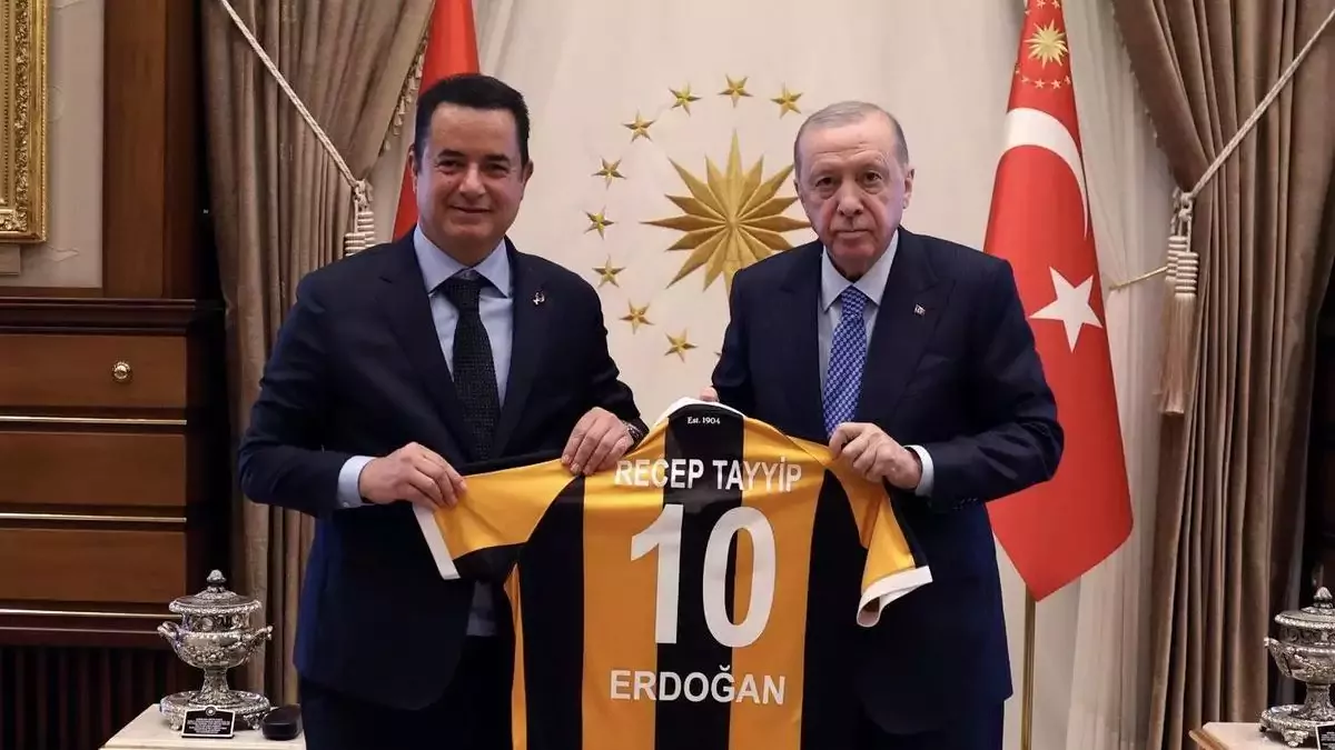 Acun Ilıcalı-Cumhurbaşkanı Erdoğan görüşmesinde herkes aynı detaya takıldı